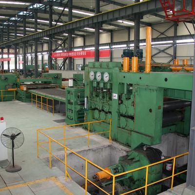 qualidade  Steel Coil Uncoiling Leveling Shearing Equipment for Shearable Plates 500-9000mm Long fábrica