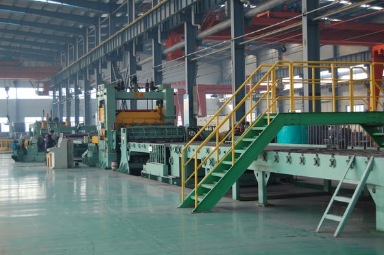 Linha automática de corte cruzado para bobina de aço laminada a quente a 101500*13225*1100mm Tamanho