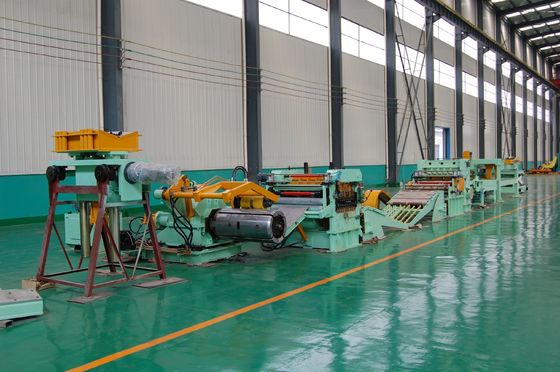 Máquina de corte horizontal de 306 kW para corte de bobinas de aço