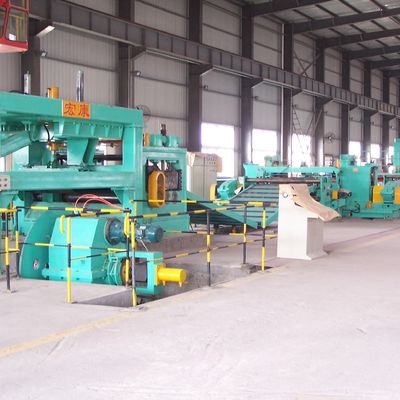 Nivelador de bobinas de aço para aplanamento e enrolamento de chapas metálicas na fabricação de automóveis