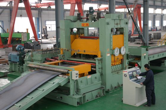 Máquina de nivelamento e rebobinagem de bobinas de aço de 70 kg para processamento de chapas metálicas
