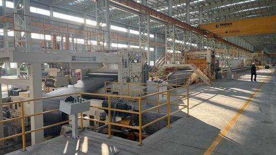 Máquina de reviravolta de nivelamento de bobinas de aço de alta produtividade para processamento de chapas metálicas lisas