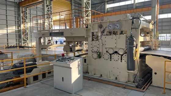 Máquina de reviravolta de nivelamento de bobinas de aço de alta produtividade para processamento de chapas metálicas lisas