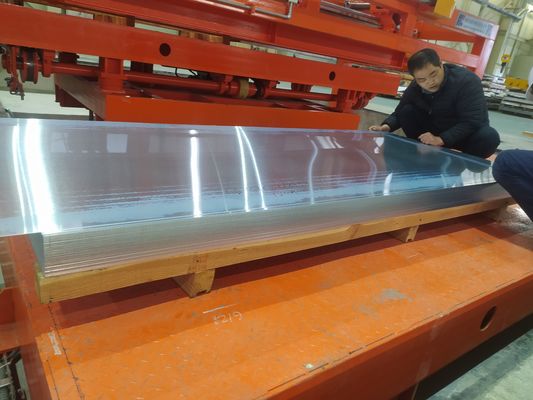 Máquina de corte de corte de alta velocidade para comprimento ideal para espessura de material de 0,25-2,3 mm