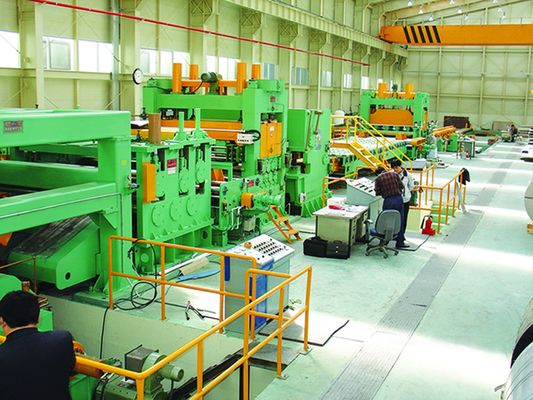 Máquina automática de corte de bobinas de aço, de descoloração, de nivelamento e de corte de espinhos para bobinas de 35 T