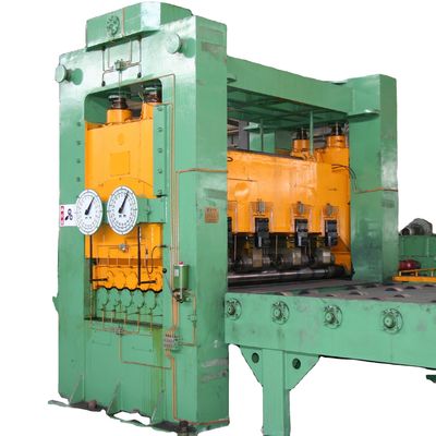 Máquina de corte de bobinas de aço de peso de bobina de 35 T com sistema de descolagem e nivelamento em 2022