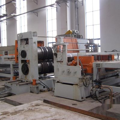 Estrutura avançada de aço Linha de montagem móvel de cisalhamento para desenrolar e cortar bobinas