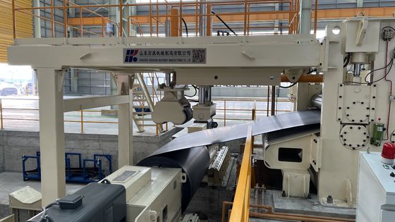 Máquina de nivelamento e de corte para nivelamento de bobinas de aço