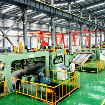 Máquina de corte de bobinas de aço com unidade de corte de cruz de rolamento a quente e potência nominal de 681 kW