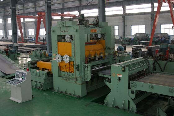Máquina de corte de bobinas de aço com unidade de corte de cruz de rolamento a quente e potência nominal de 681 kW