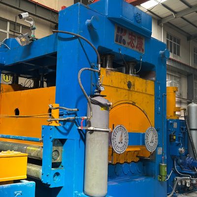 Linha de corte de bobina da máquina de perfurar horizontal para nivelador e máquina de endireitar