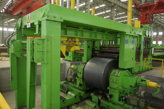 12000 mm Largura de corte da bobina de aço Descolagem de nivelamento Linha de produção de tesoura móvel